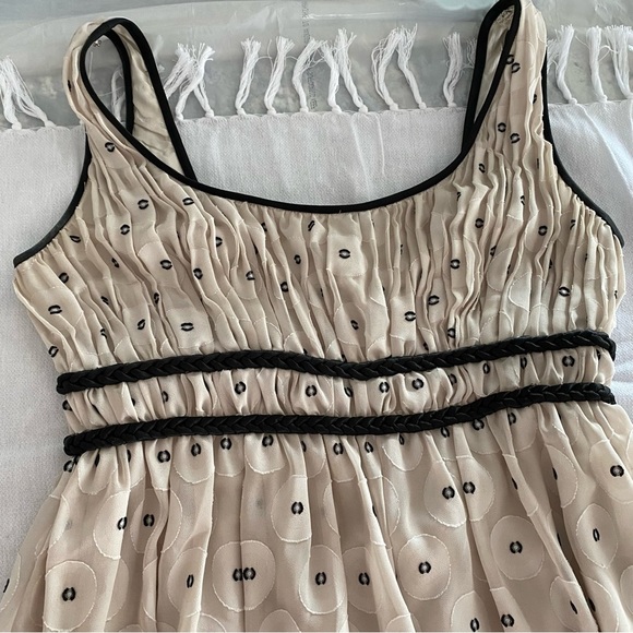 NWOT Adrianna Papell dress sleeves cream and black SZ 4 - Picture 3 of 12